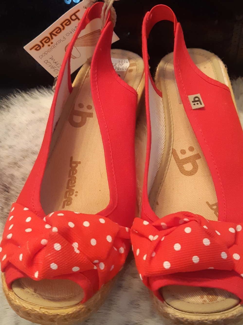NWT Red Polka Dot Peep-Toe Slingback Wedges Size 39 Made In Spain